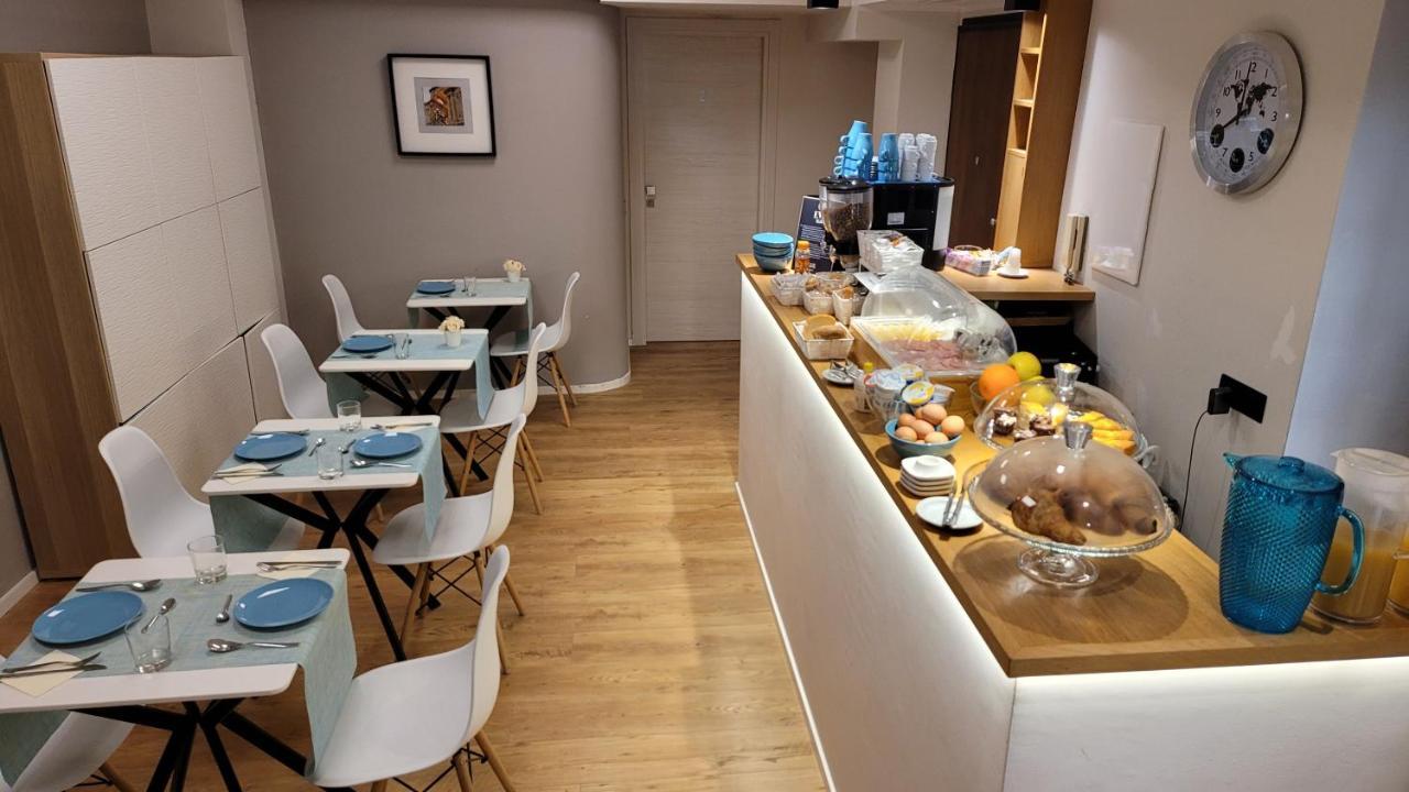 Eva Luxury Rooms 칼리아리 외부 사진