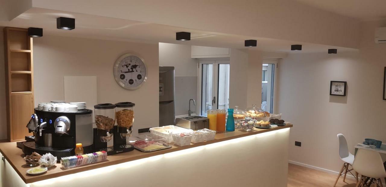 Eva Luxury Rooms 칼리아리 외부 사진