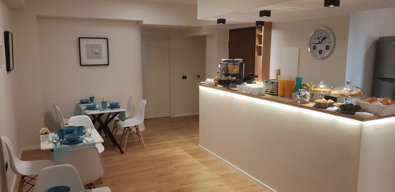 Eva Luxury Rooms 칼리아리 외부 사진