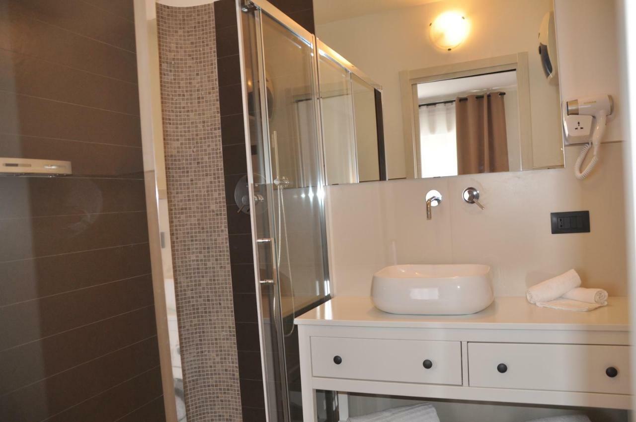 Eva Luxury Rooms 칼리아리 외부 사진