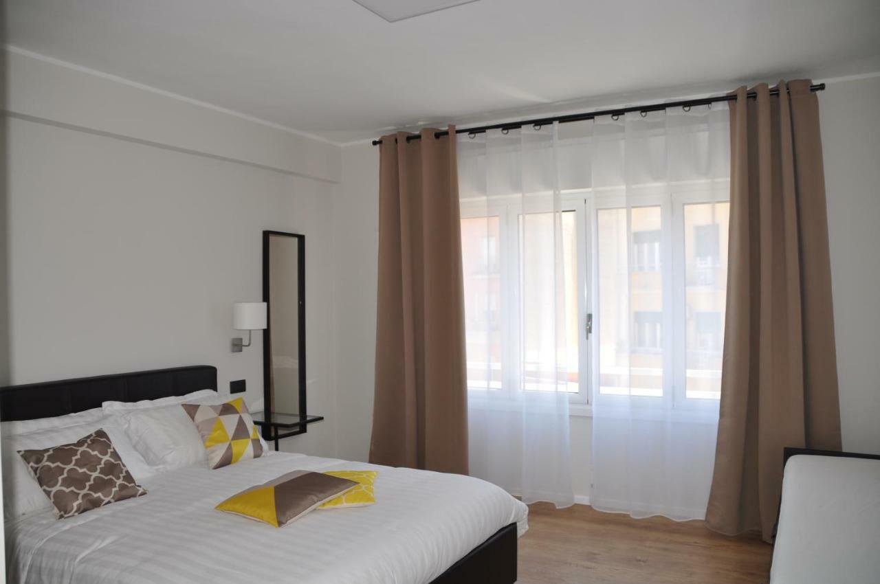 Eva Luxury Rooms 칼리아리 외부 사진