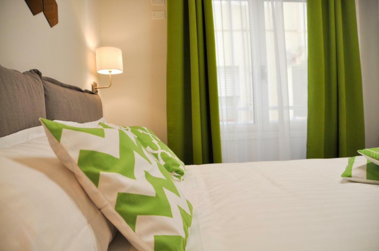 Eva Luxury Rooms 칼리아리 외부 사진